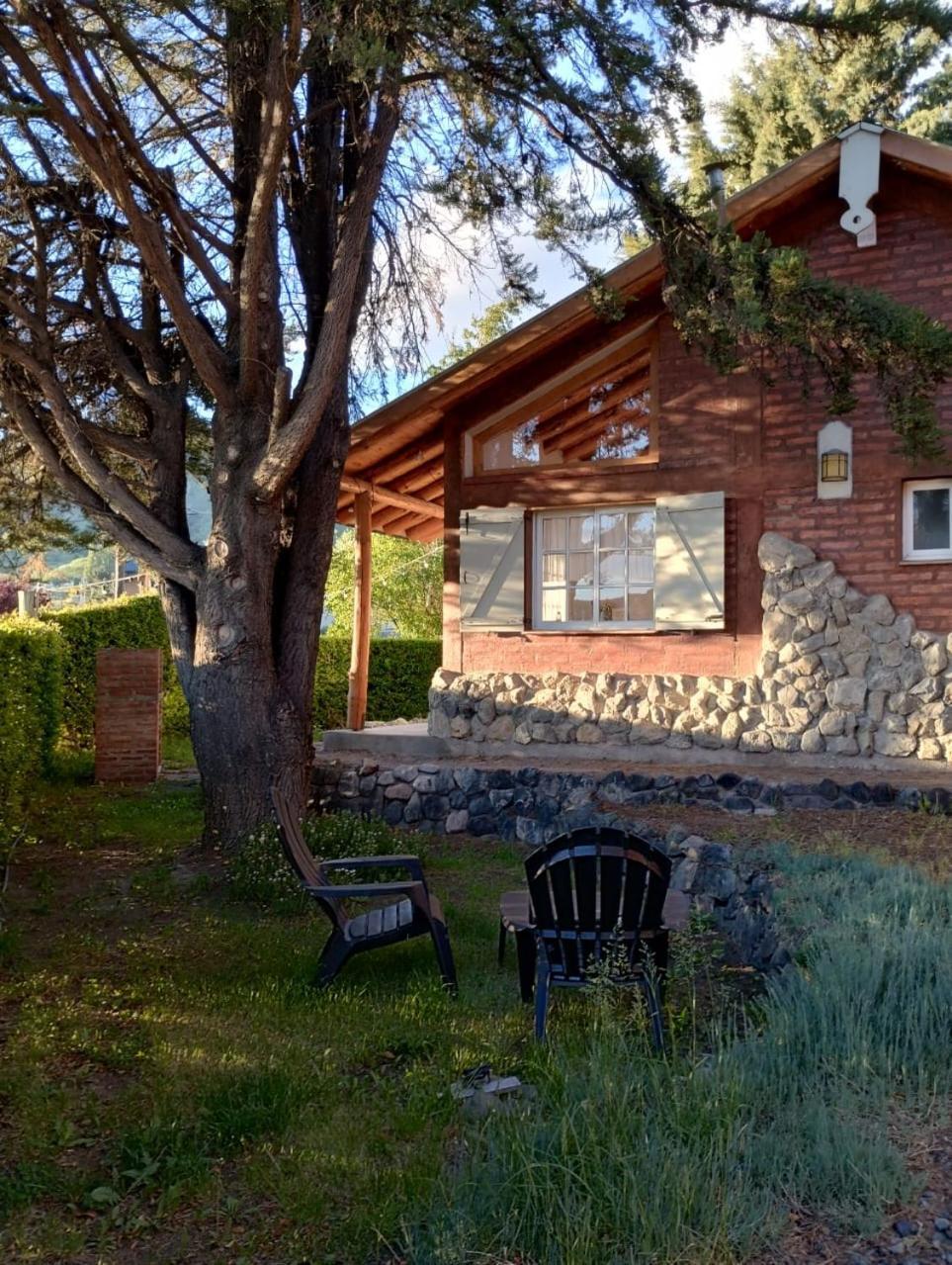 Cabanas Pyracantha Esquel Exterior foto